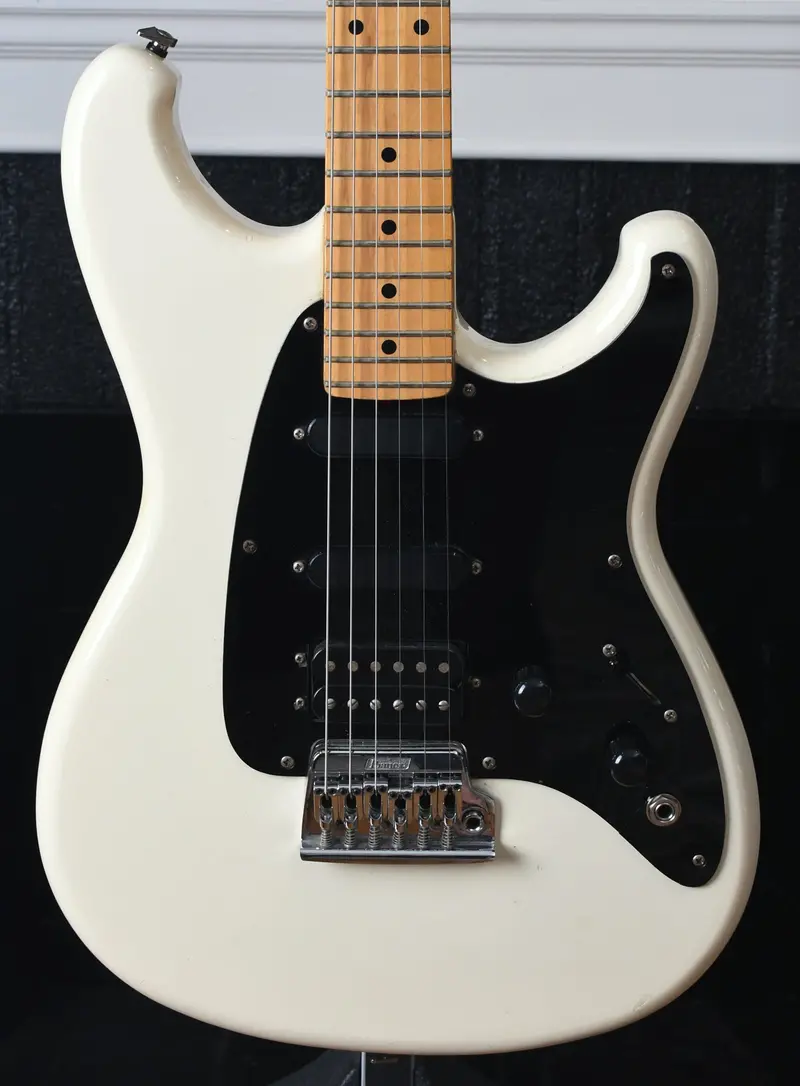 1985 Ibanez Roadstar Ii White 1
