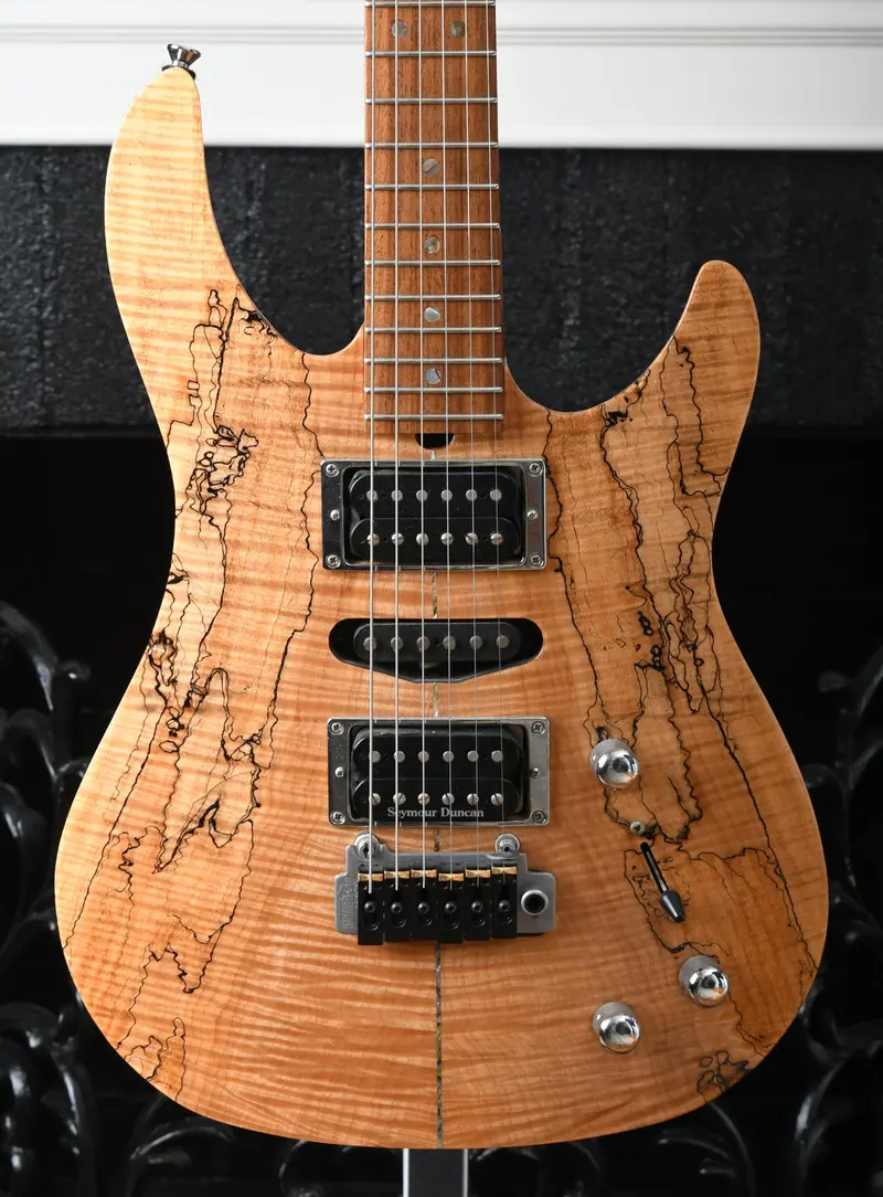 2005 Brian Moore Custom Shop Cp90 P Spalted Maple Natural Top 1