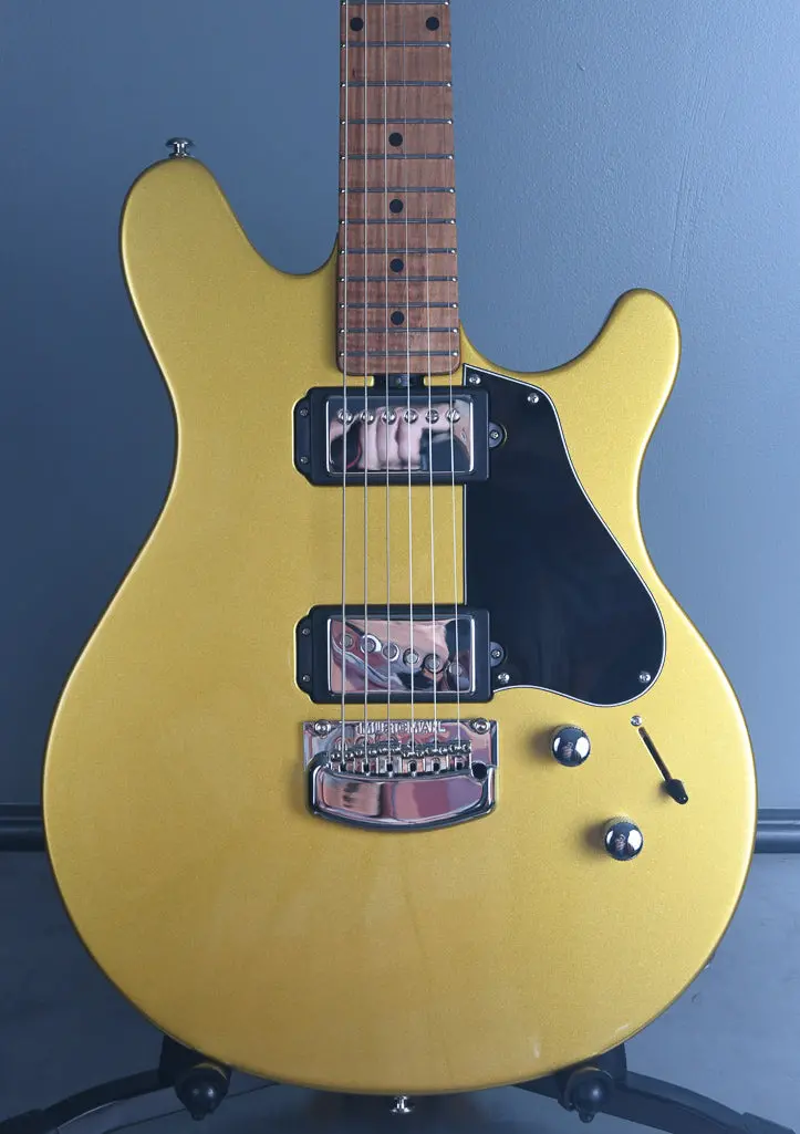 2018 Ernie Ball Music Man James Valentine Signature W/Trem Saturn Gold 1