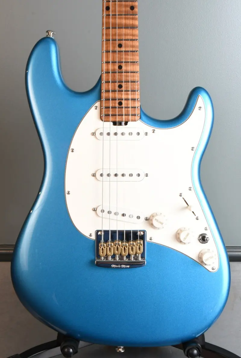 2020 Ernie Ball Music Man Hunter Hayes Cutlass Tahoe Blue 1
