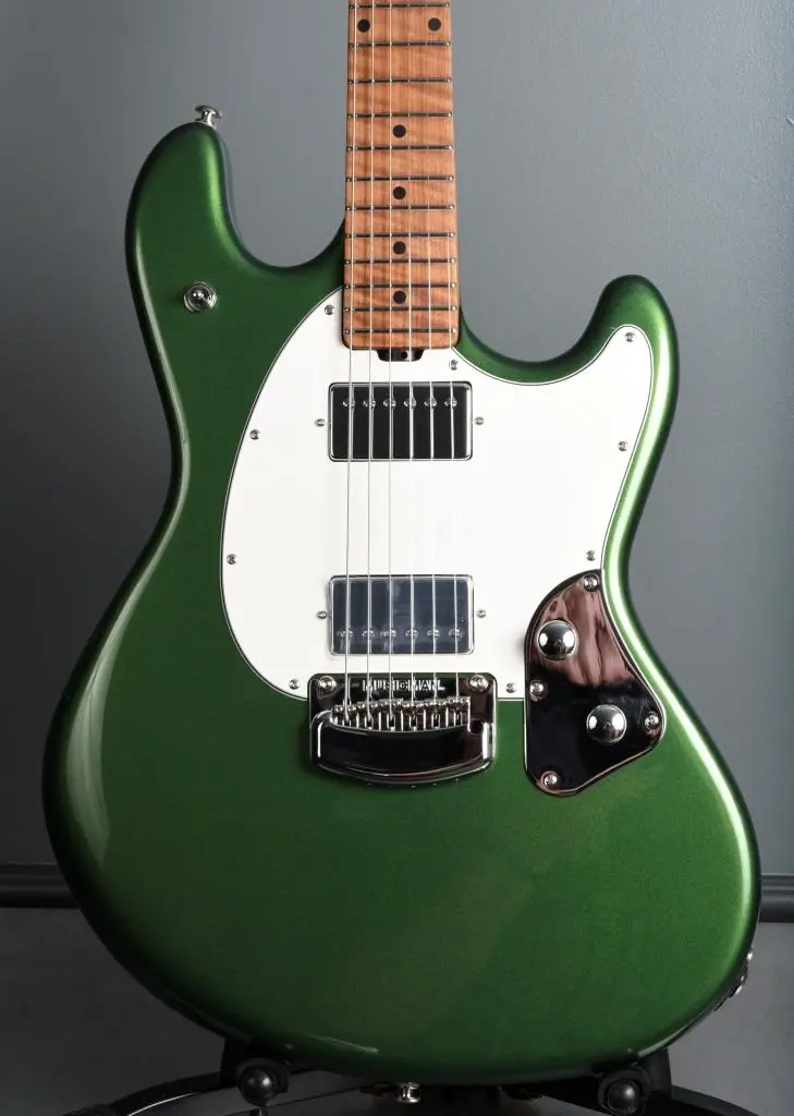 2020 Ernie Ball Music Man Stingray Rs Charging Green 1