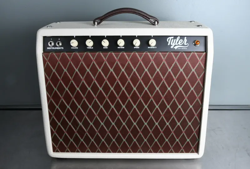 2020 Tyler Amp Works Jt-22 1X12 Combo Vintage White/Vox 1