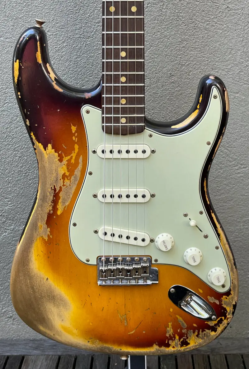 2021 Fender Custom Shop Limited Dual Mag Ii '60 Stratocaster Super Faded Aged 3 Tone Sunburst Heavy Relic 1