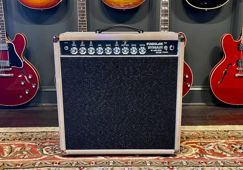 Amplified Nation Wonderland Overdrive V2 50 Watt 1X12 Combo Dogwood Suede/Black Sparkle 1