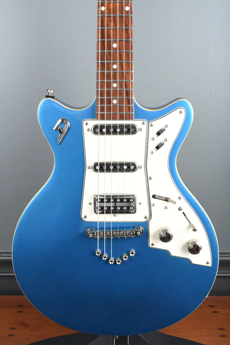 Duesenberg D-Caster - Lake Placid Blue 1