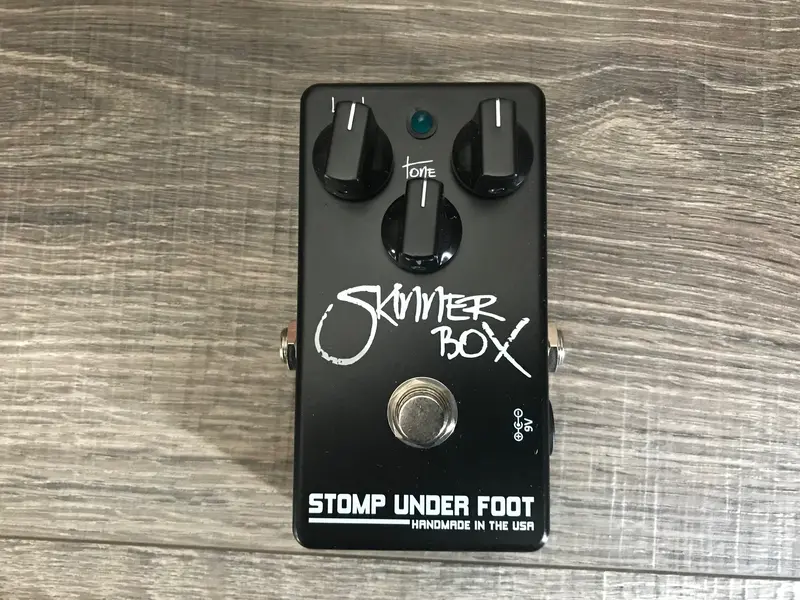 Stomp Under Foot Skinner Box 1